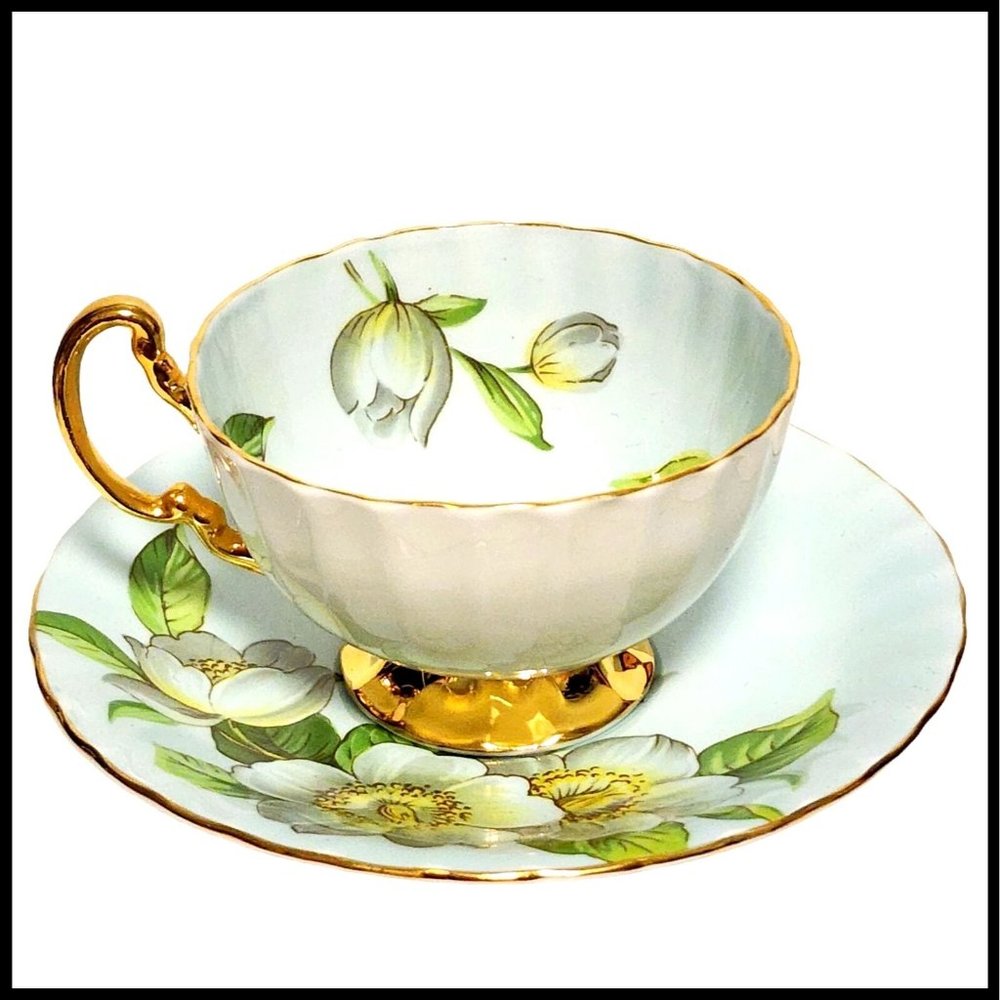 AYNSLEY England‎ DOGWOOD Pattern Light Blue Cup & Saucer Magnolia Flowers